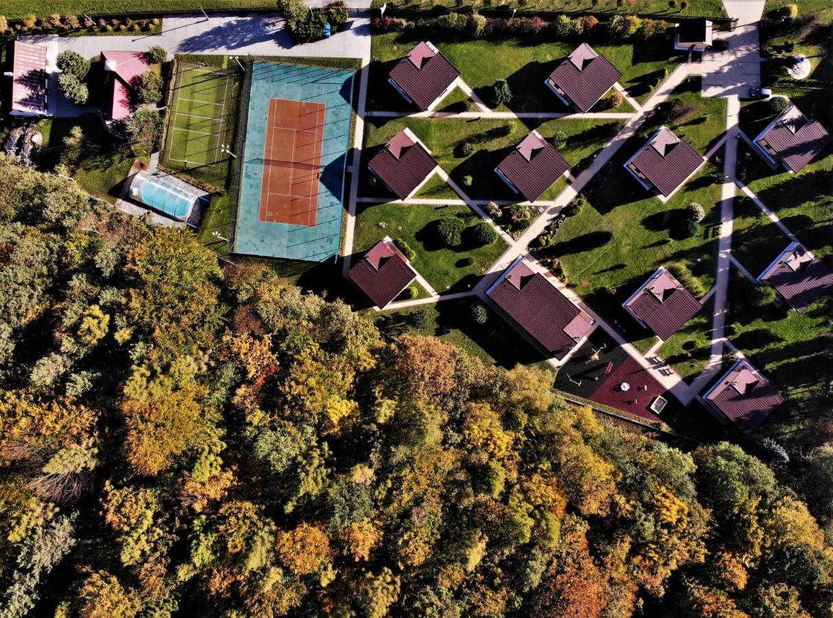 Ponikiew Resort Wadowice Buitenkant foto