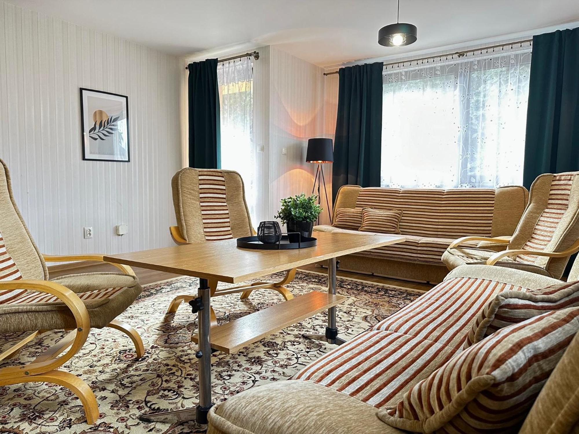 Ponikiew Resort Wadowice Buitenkant foto